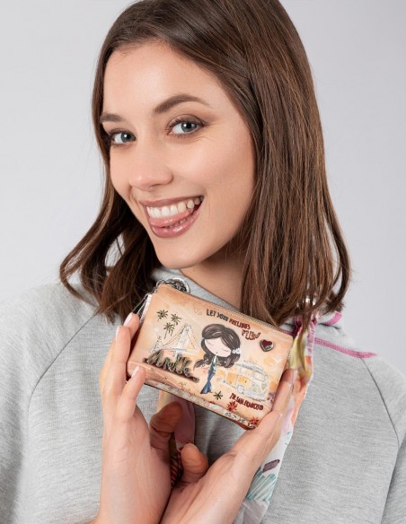 Monedero Triple Compartimiento Anekke - Peace & Love Camel