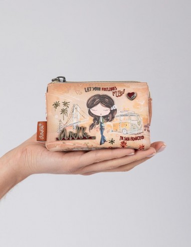 Monedero Triple Compartimiento Anekke - Peace & Love Camel