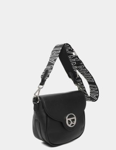 Bandolera negra con solapa Binnari - Elsa 2