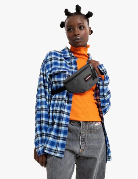 Ronyonera Grisa Black Denim Eastpak - Springer