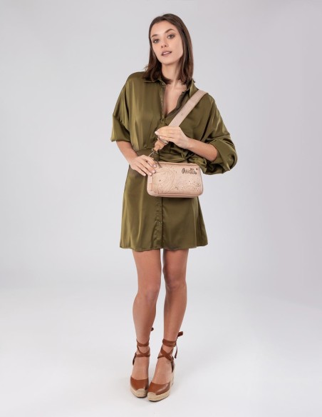 Mala Com Pega Metálica Anekke - Nude Studio