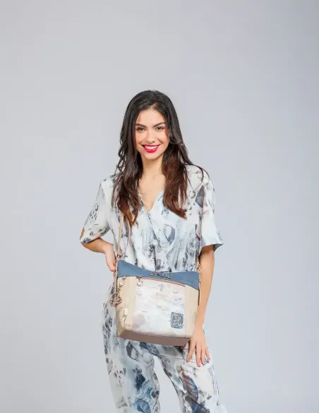 Bandolera Anekke Stories