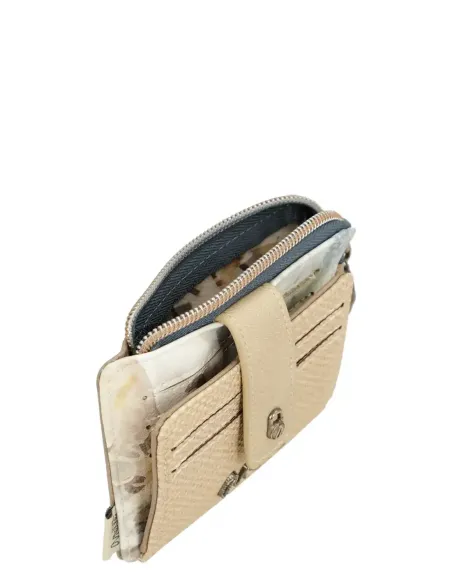 Targeter Petita Anekke Stories