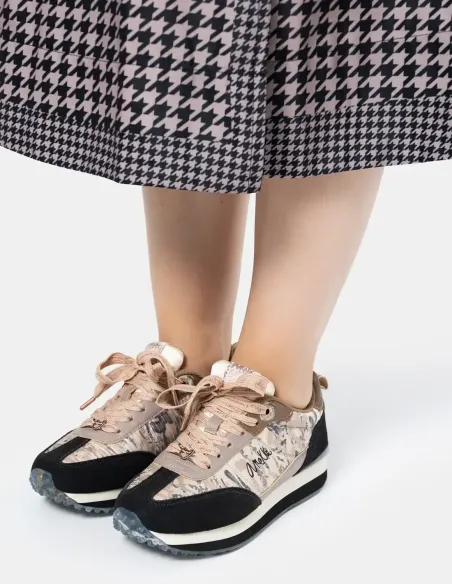 Deportivos Negro Y Dorado Suela Multicolor Anekke Real